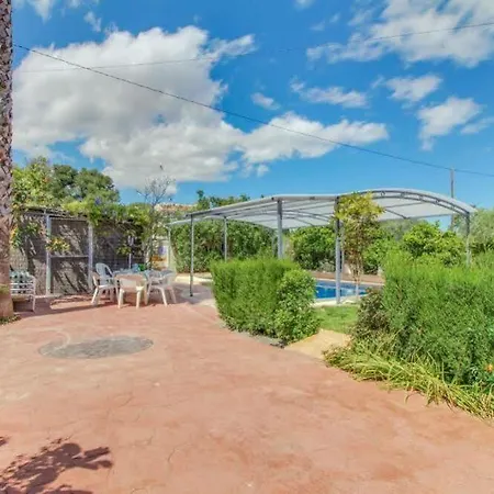 Villa Paraiso *